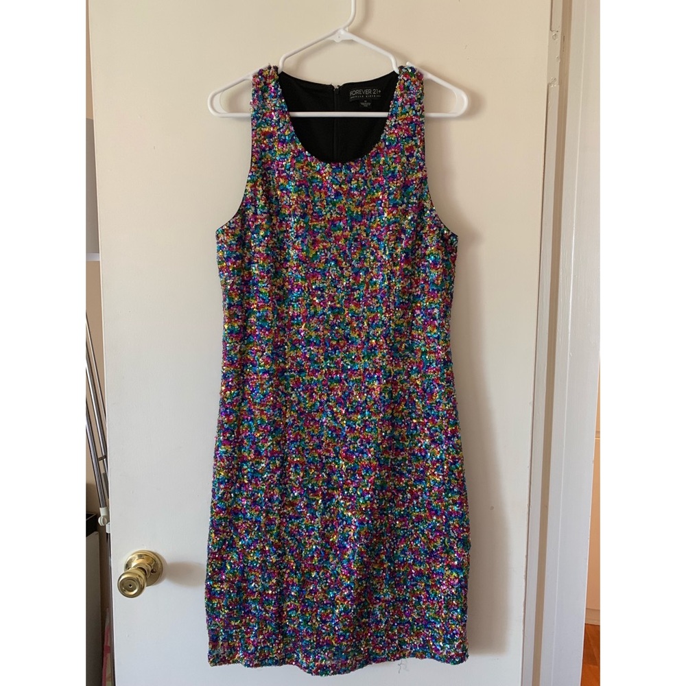 Sleeveless rainbow sequined dress
